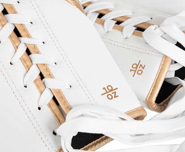 Перчатки боксерские Clinch SpecPro Lace-Up бело-золотые фото 9