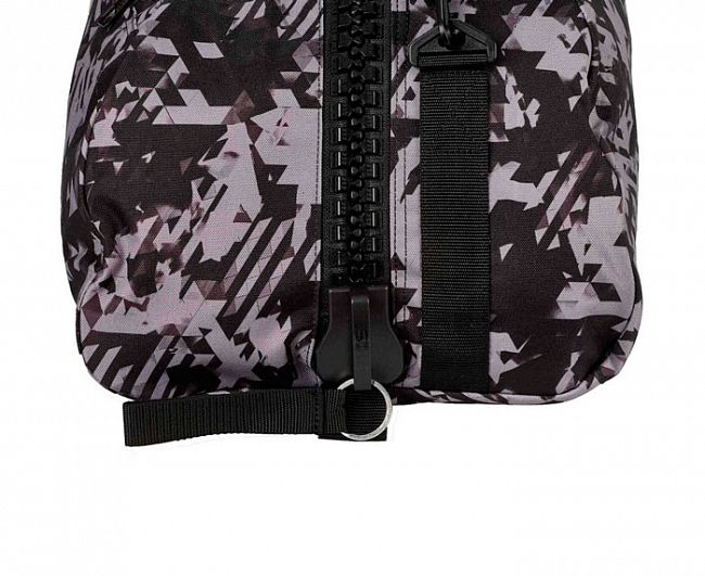 Сумка-рюкзак Training 2 in 1 Camo Bag Combat Sport L черно-камуфляжная фото 6